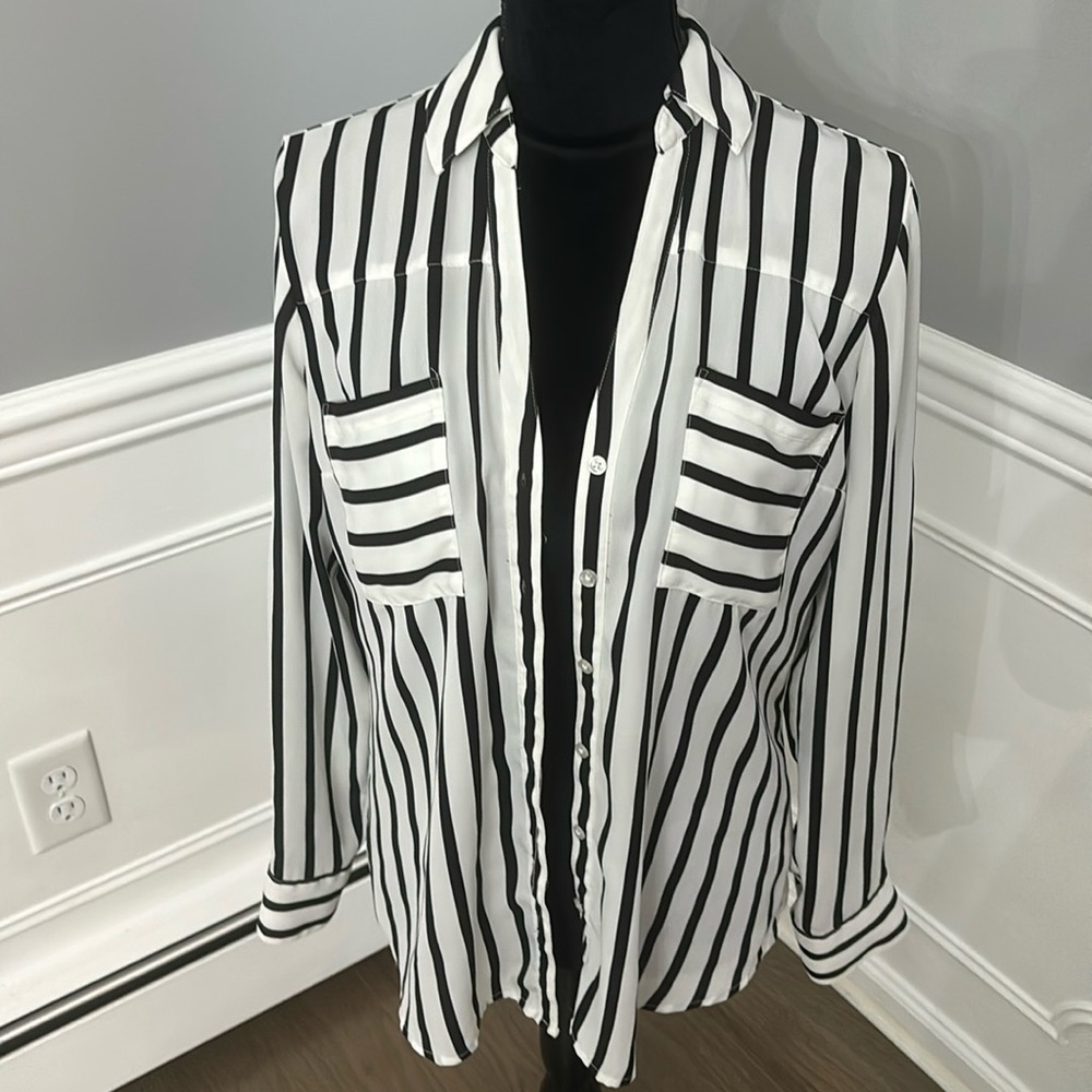 Express Portofino Button Down Black and White Stripe Size M